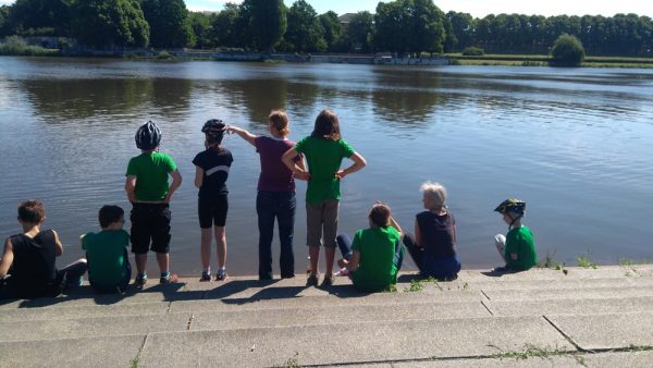 Die Radtour "Den Flüssen auf der Spur" mit dem Team vom Projekt "Lebendige Luppe" startete am Elsterbecken.